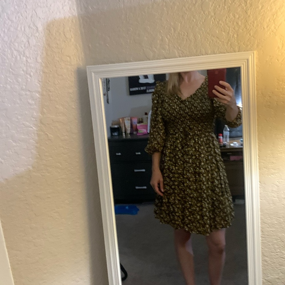 I’m selling a dress extra small from creations boutique